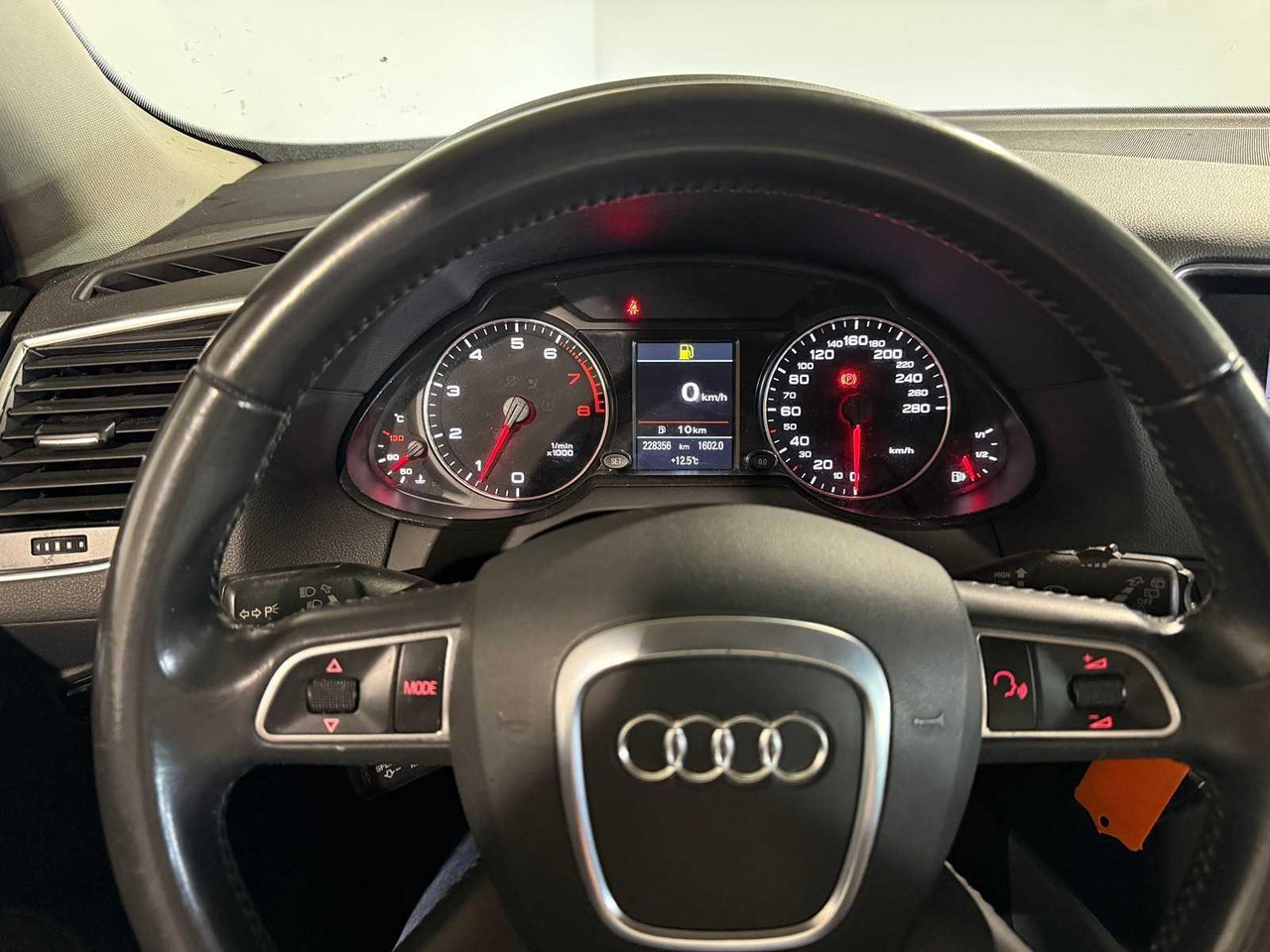 Audi Q5 2.0 TFSI quattro Pro Line | 2011 | 228.356 km | 22-PBP-4 - Maastur: pilt 3 Audi Q5 2.0 TFSI quattro Pro Line | 2011 | 228.356 km | 22-PBP-4 - Maastur: pilt 3