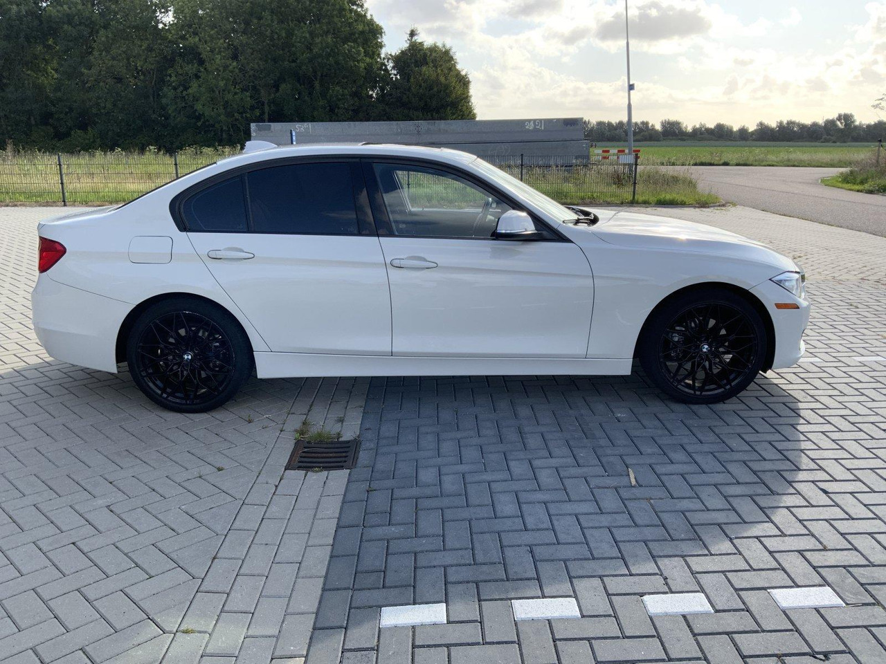 BMW | 3-serie | 328i xDrive Upgrade Edition | 2013 | 179.286 km | K-689-XX - Sedaan: pilt 5 BMW | 3-serie | 328i xDrive Upgrade Edition | 2013 | 179.286 km | K-689-XX - Sedaan: pilt 5