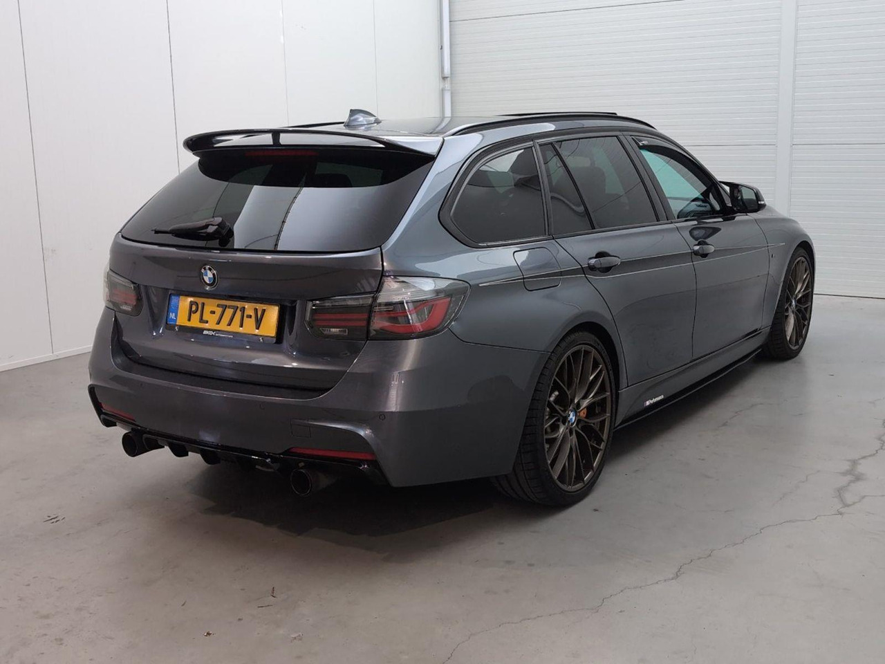 BMW 3-serie Touring 340i xDrive High Executive | 2017 | 202.316 km | Automaat | PL771V | NAP: Geen oordeel - Auto: pilt 4 BMW 3-serie Touring 340i xDrive High Executive | 2017 | 202.316 km | Automaat | PL771V | NAP: Geen oordeel - Auto: pilt 4