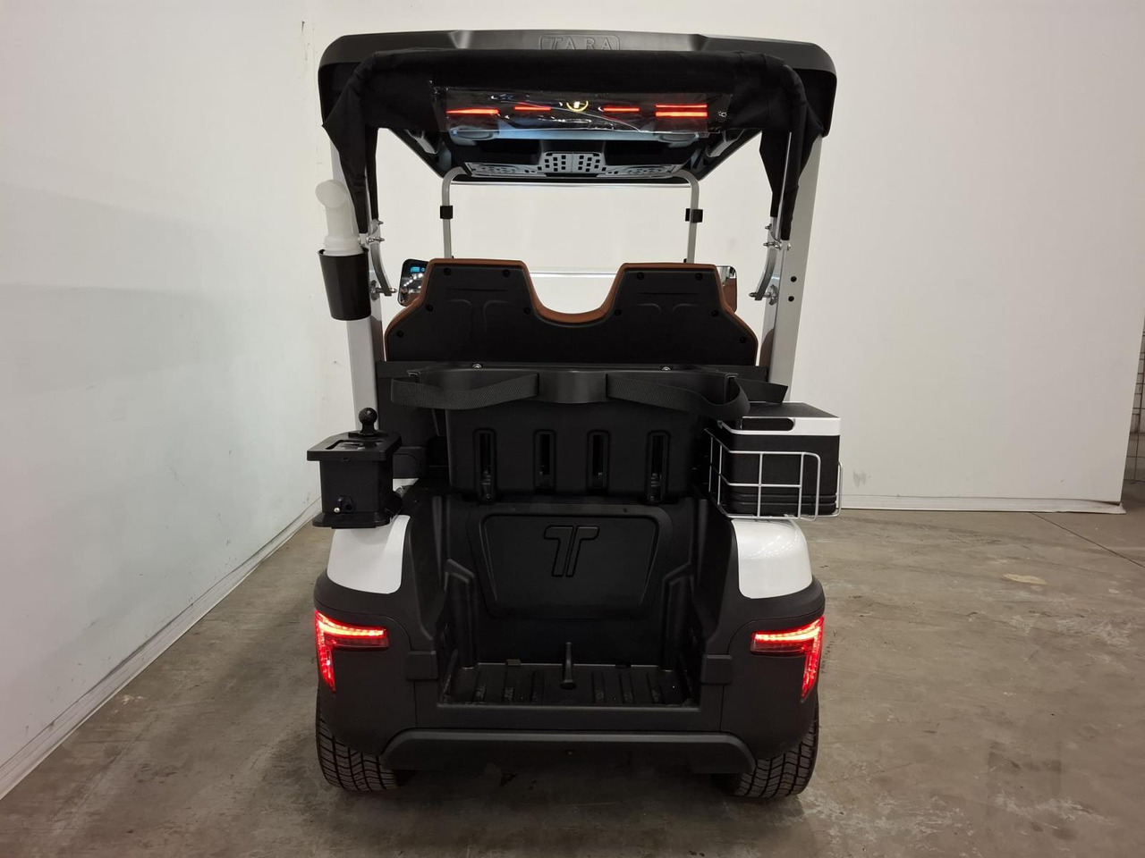 BSN TARA Elektrische 2-zits Golfcar 2025 - Golfiauto: pilt 2 BSN TARA Elektrische 2-zits Golfcar 2025 - Golfiauto: pilt 2