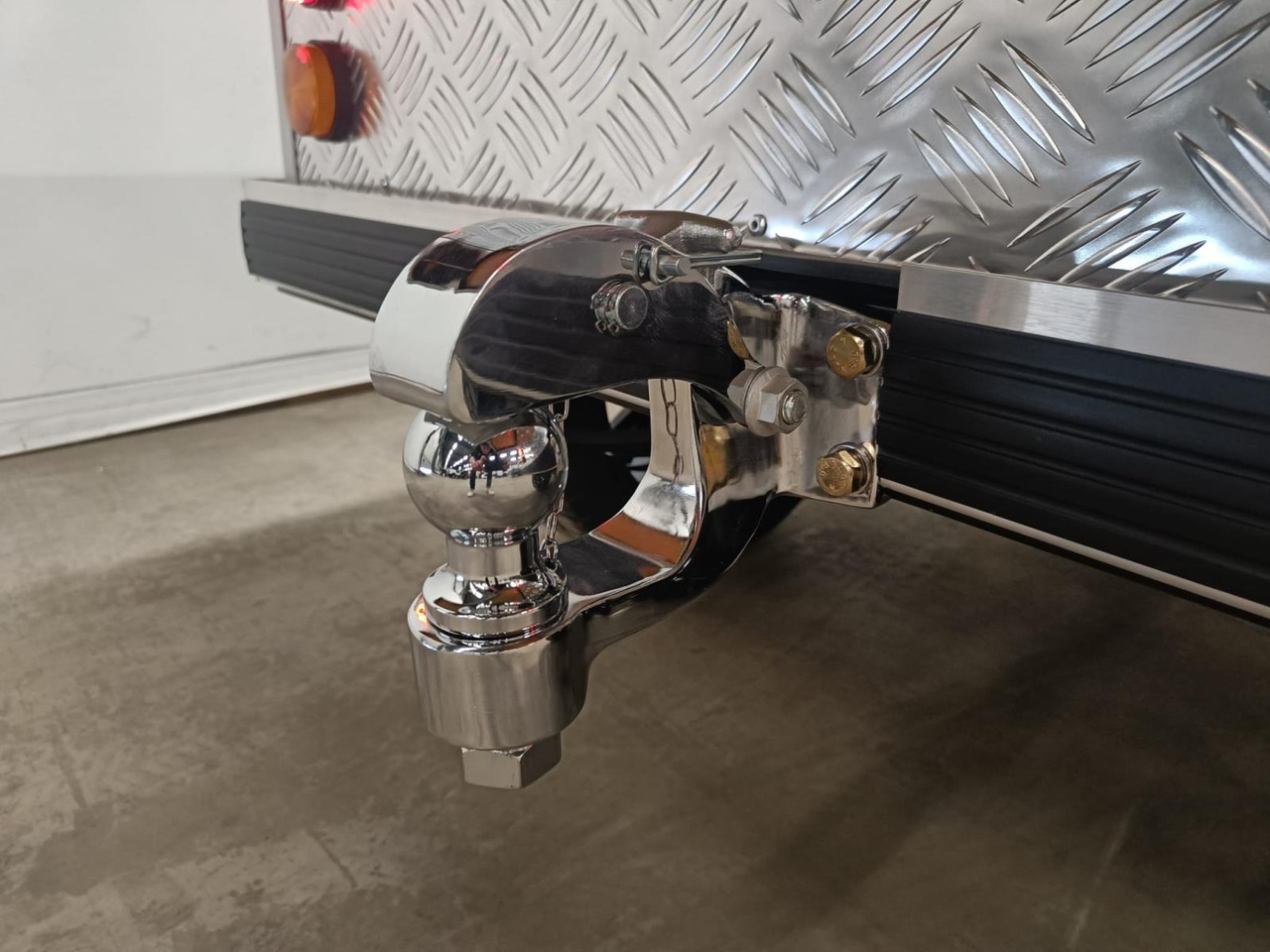 Bensel BSN 1000 2 Persoons Golfkar met Laadbak Zwart Nieuw - Golfiauto: pilt 2 Bensel BSN 1000 2 Persoons Golfkar met Laadbak Zwart Nieuw - Golfiauto: pilt 2