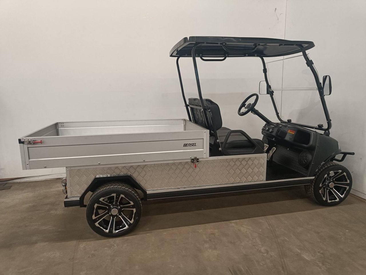 Bensel BSN 1000 2 Persoons Golfkar met Laadbak Zwart Nieuw - Golfiauto: pilt 4 Bensel BSN 1000 2 Persoons Golfkar met Laadbak Zwart Nieuw - Golfiauto: pilt 4
