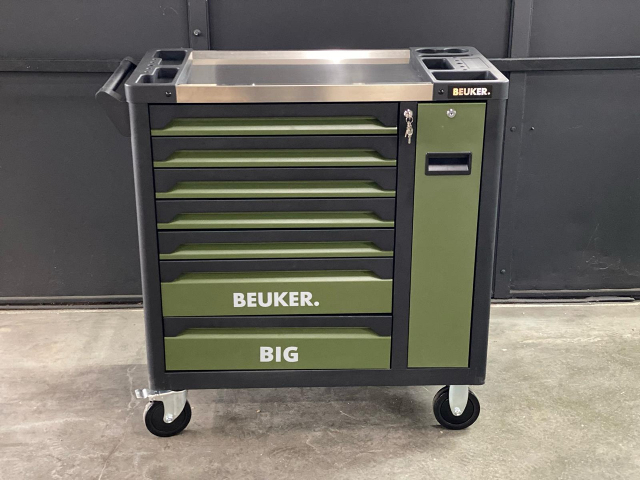 Beuker Big Gereedschapskist Nieuw - Garaažiseadmed: pilt 1 Beuker Big Gereedschapskist Nieuw - Garaažiseadmed: pilt 1