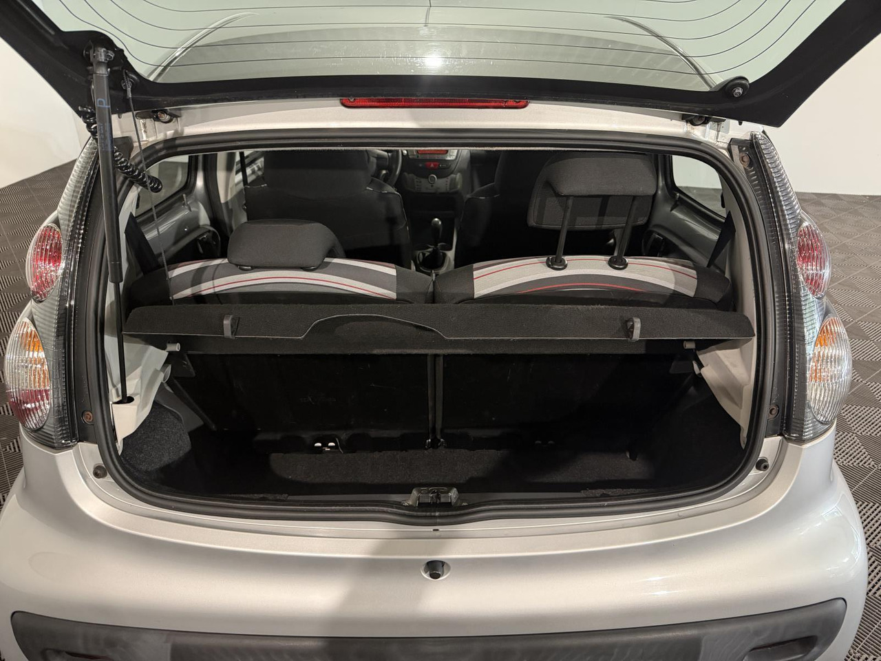 Citroen | C1 | 1.0-12V Selection | 2011 | 225.479 km | 66RNV7 | Logisch - Luukpära: pilt 2 Citroen | C1 | 1.0-12V Selection | 2011 | 225.479 km | 66RNV7 | Logisch - Luukpära: pilt 2