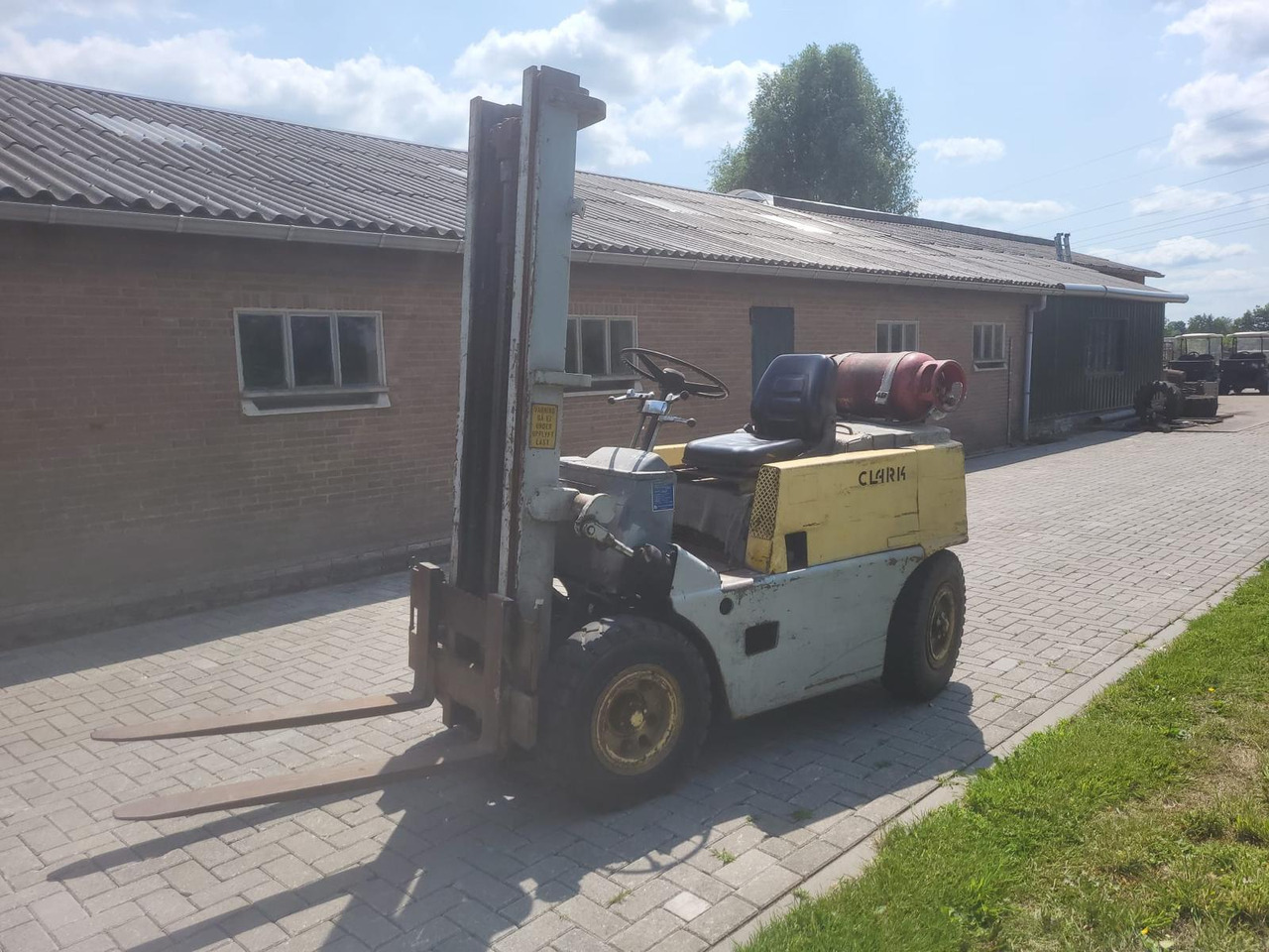 Clark CY40 Heftruck LPG - Gaasitõstuk: pilt 1 Clark CY40 Heftruck LPG - Gaasitõstuk: pilt 1