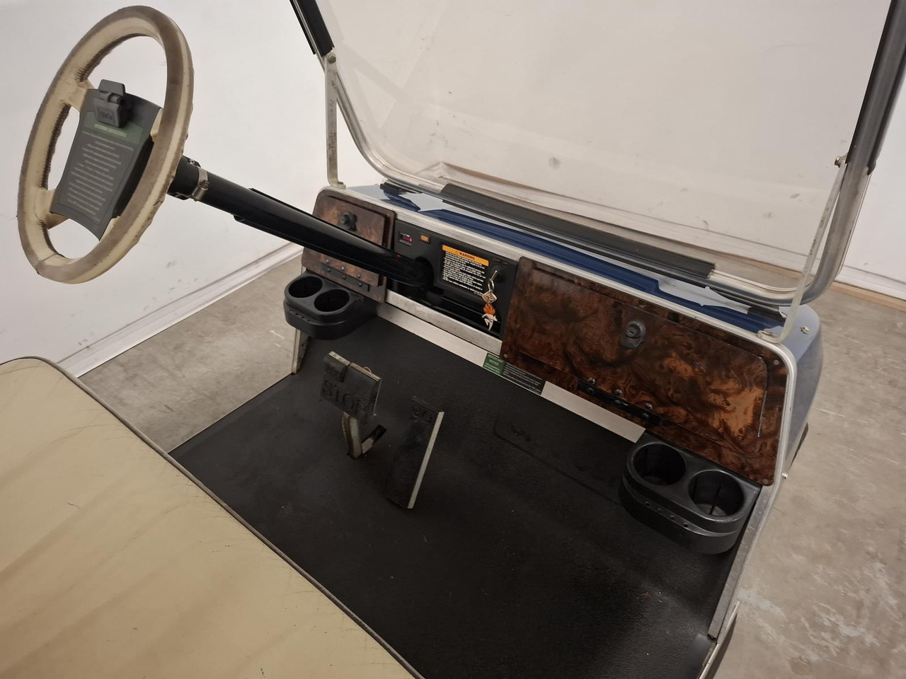 ClubCar Ds 2 seater T-50-BVD - Golfiauto: pilt 4 ClubCar Ds 2 seater T-50-BVD - Golfiauto: pilt 4