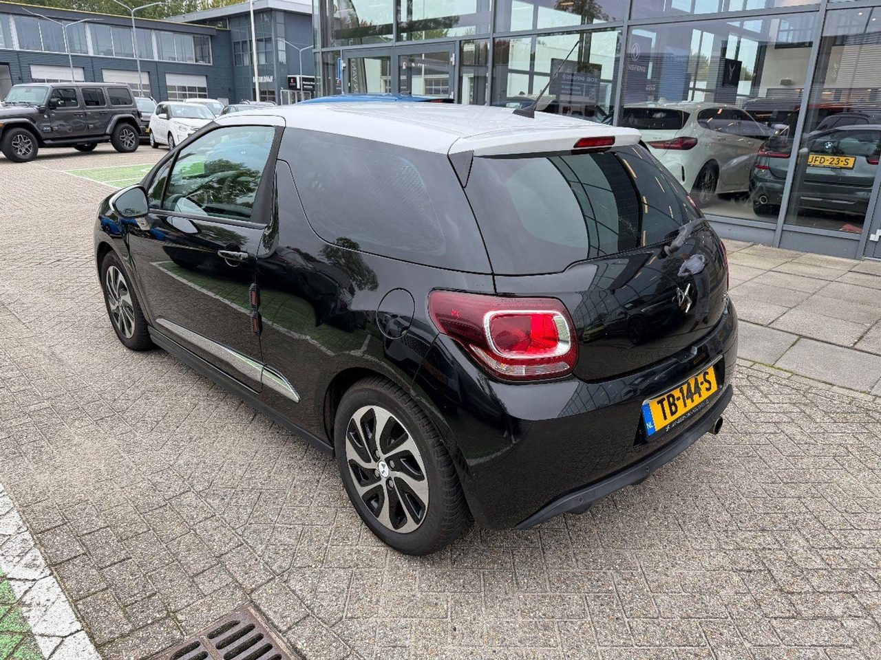 DS 3 1.2 PureTech So Chic | 2018 | 131.220 km | TB144S | NAP: Logisch - Luukpära: pilt 2 DS 3 1.2 PureTech So Chic | 2018 | 131.220 km | TB144S | NAP: Logisch - Luukpära: pilt 2