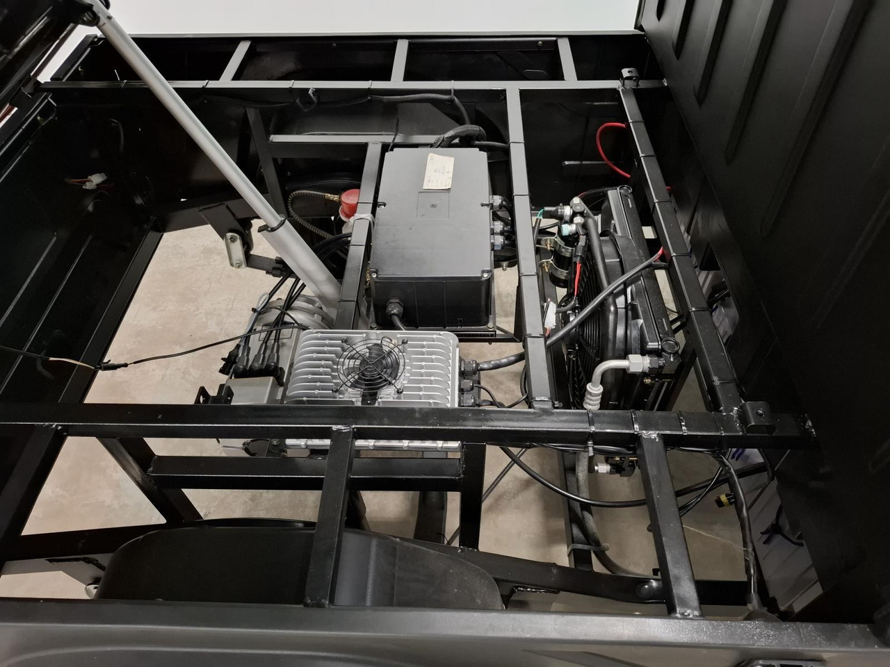 Elvtong Selvo S2. DCH + Kipper Open Cargo Box 1009461 - ATV: pilt 5 Elvtong Selvo S2. DCH + Kipper Open Cargo Box 1009461 - ATV: pilt 5