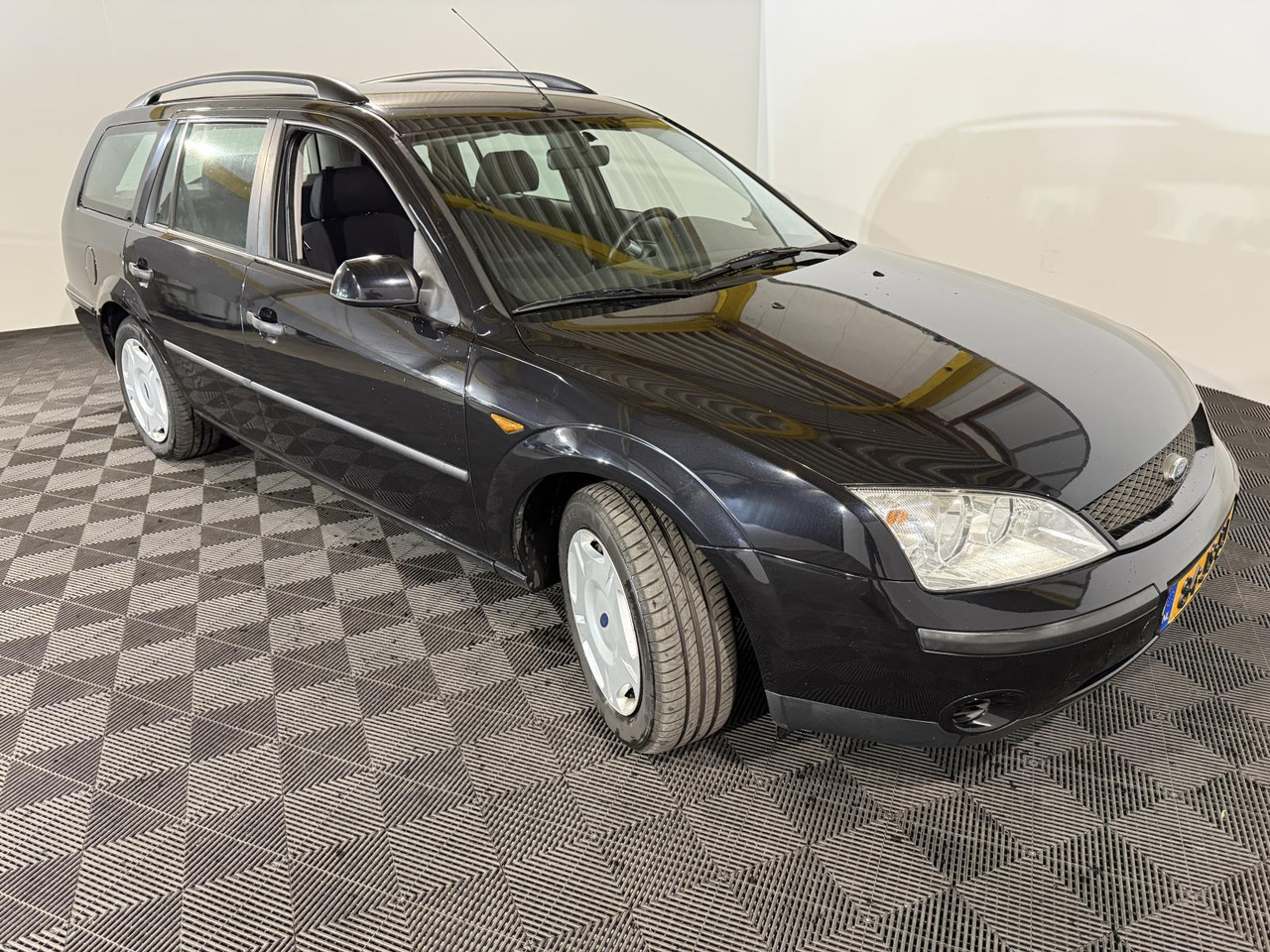 Ford Mondeo Wagon 1.8-16V Cool Edition | 2002 | 248.277 km | 84-JS-HJ - Auto: pilt 3 Ford Mondeo Wagon 1.8-16V Cool Edition | 2002 | 248.277 km | 84-JS-HJ - Auto: pilt 3