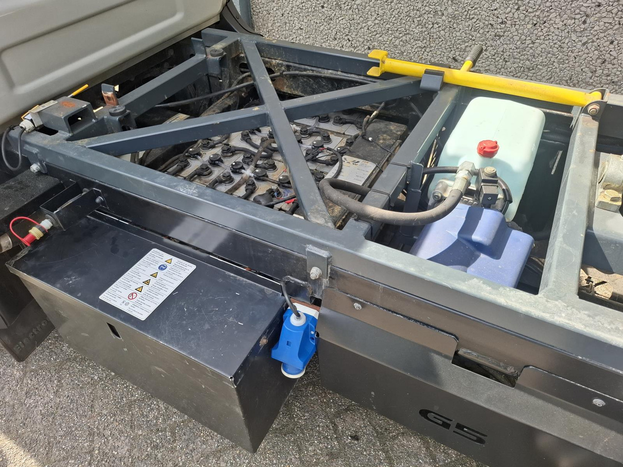 Goupil G5 Elektrische Stratenreinigingsmachine T-92-BSX - Elektriline tarbesõiduk: pilt 2 Goupil G5 Elektrische Stratenreinigingsmachine T-92-BSX - Elektriline tarbesõiduk: pilt 2