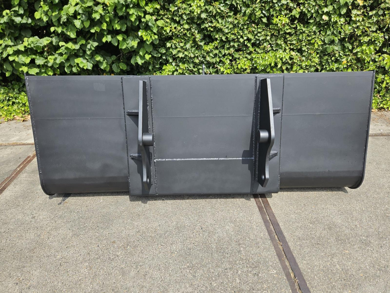 Grondbak t.b.v. Verreiker – Nieuw, Breedte 220 cm (1) - Laaduri kopp: pilt 2 Grondbak t.b.v. Verreiker – Nieuw, Breedte 220 cm (1) - Laaduri kopp: pilt 2