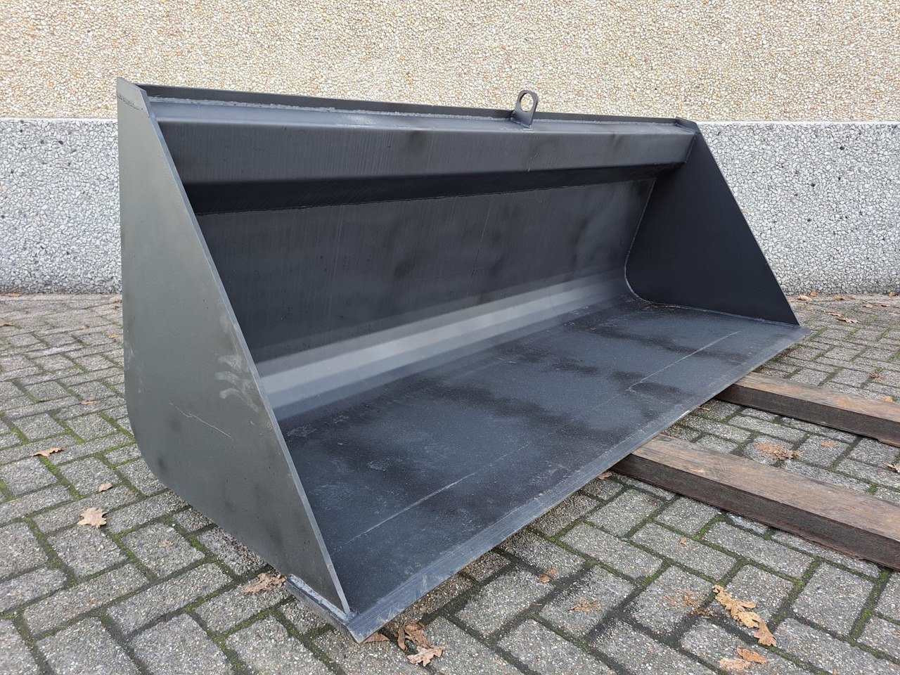 Grondbak t.b.v. Verreiker – Nieuw, Breedte 240 cm (1) - Laaduri kopp: pilt 1 Grondbak t.b.v. Verreiker – Nieuw, Breedte 240 cm (1) - Laaduri kopp: pilt 1