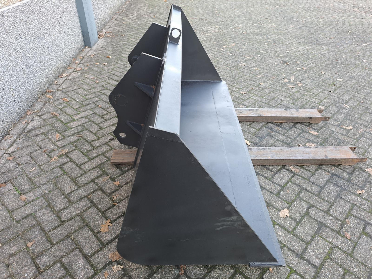 Grondbak t.b.v. Verreiker – Nieuw, Breedte 240 cm (1) - Laaduri kopp: pilt 4 Grondbak t.b.v. Verreiker – Nieuw, Breedte 240 cm (1) - Laaduri kopp: pilt 4