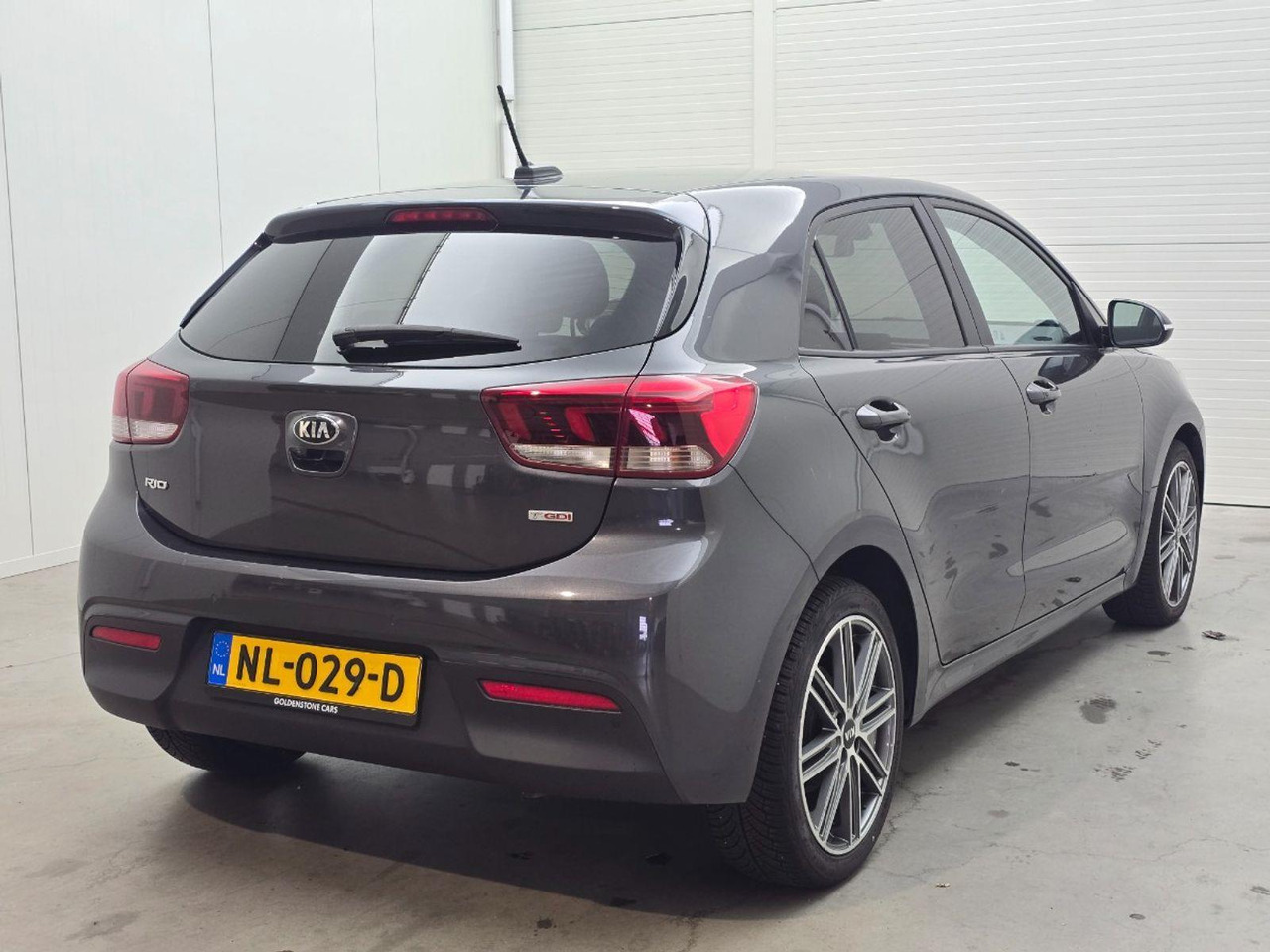 Kia Rio 1.0 TGDI First Edition | 2017 | 164.595 km | NL029D | NAP: Logisch - Luukpära: pilt 4 Kia Rio 1.0 TGDI First Edition | 2017 | 164.595 km | NL029D | NAP: Logisch - Luukpära: pilt 4