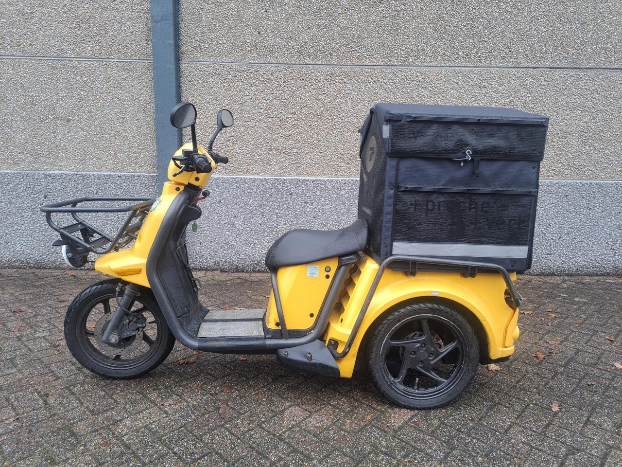 Ligier L2e-P Postscooter - Mootorratas: pilt 3 Ligier L2e-P Postscooter - Mootorratas: pilt 3