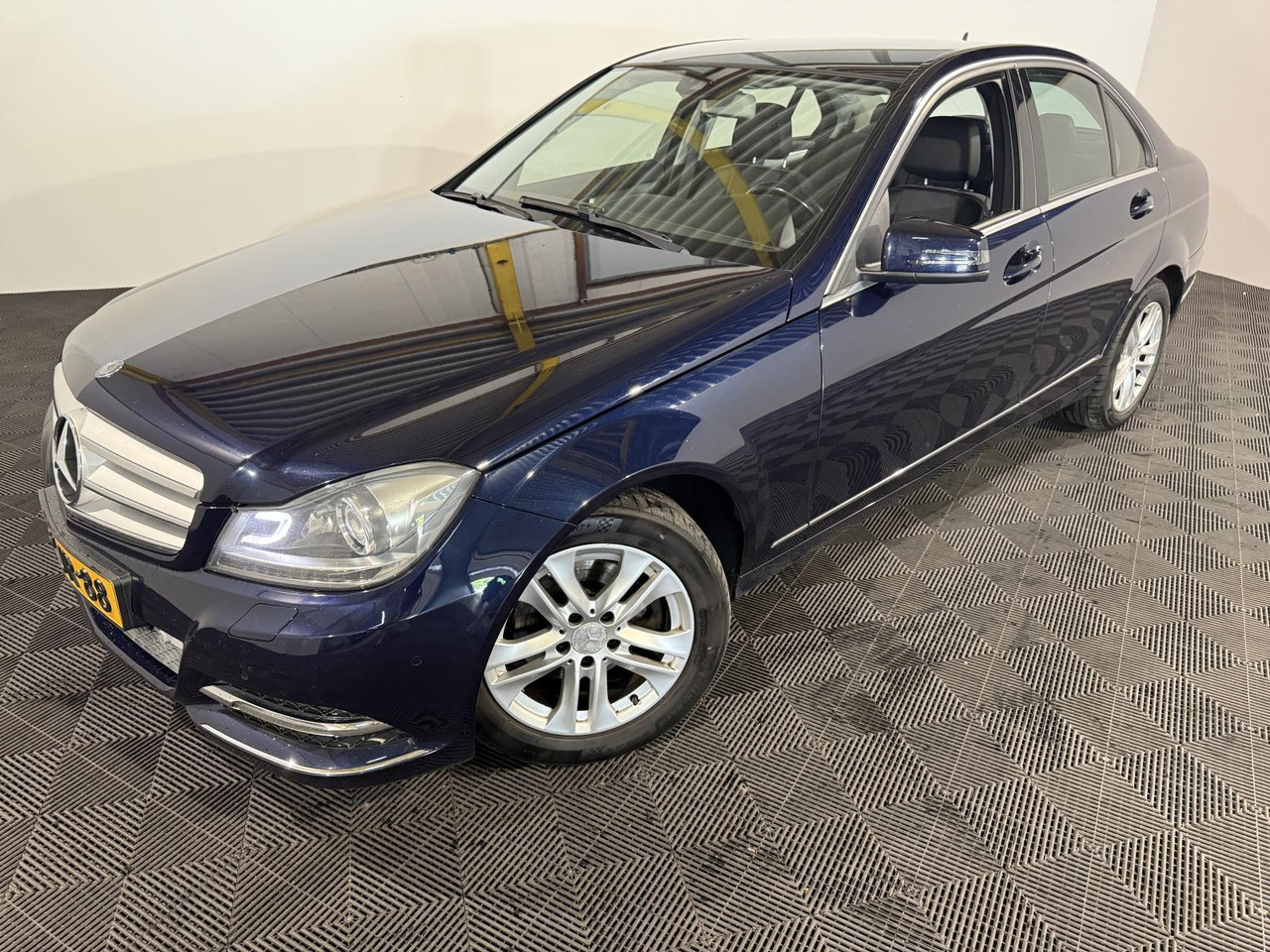 Mercedes-Benz C-klasse 220 CDI BlueEFFICIENCY Edition Avantgarde | 2013 | 348.866 km | 5-KJR-88 - Sedaan: pilt 1 Mercedes-Benz C-klasse 220 CDI BlueEFFICIENCY Edition Avantgarde | 2013 | 348.866 km | 5-KJR-88 - Sedaan: pilt 1
