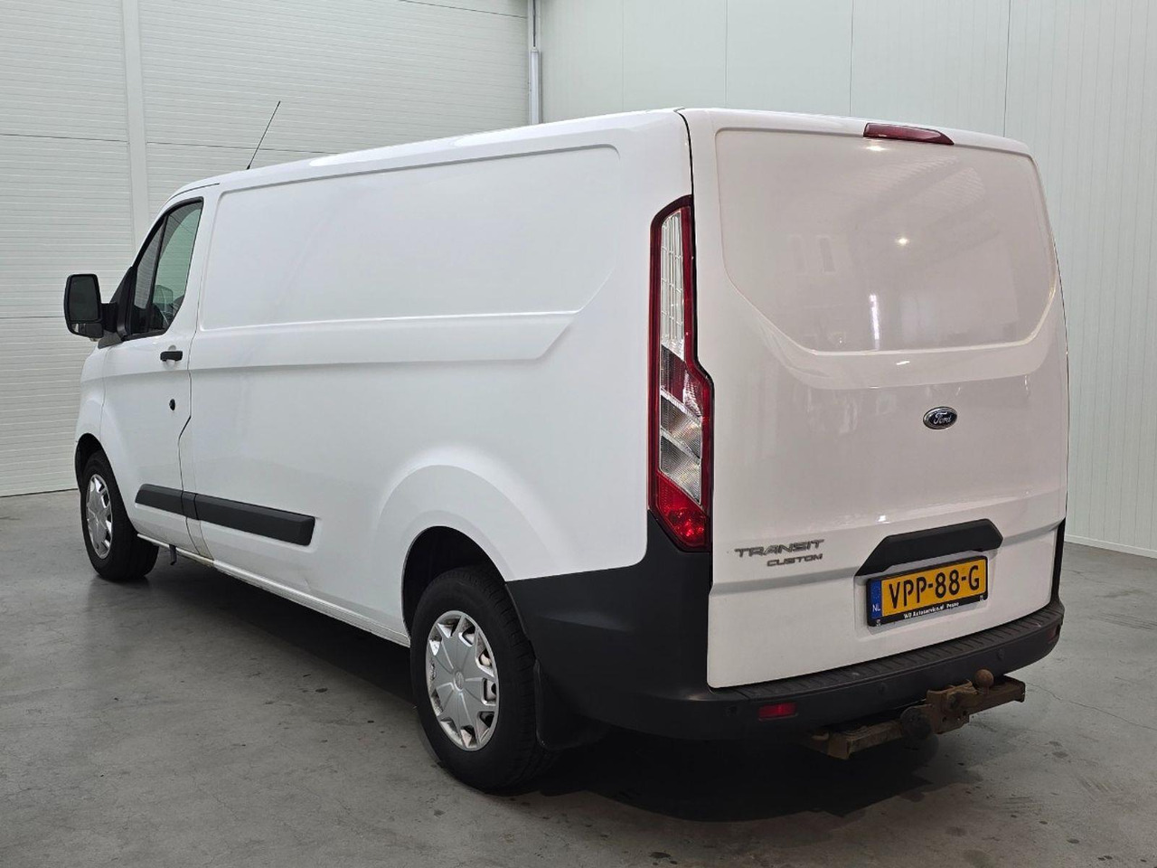 Ford Transit Custom 310 2.0 TDCI L2H1 Ambiente | 2017 | 158.440 km | VPP88G | NAP: Geen oordeel - Muu seadmestik: pilt 3 Ford Transit Custom 310 2.0 TDCI L2H1 Ambiente | 2017 | 158.440 km | VPP88G | NAP: Geen oordeel - Muu seadmestik: pilt 3