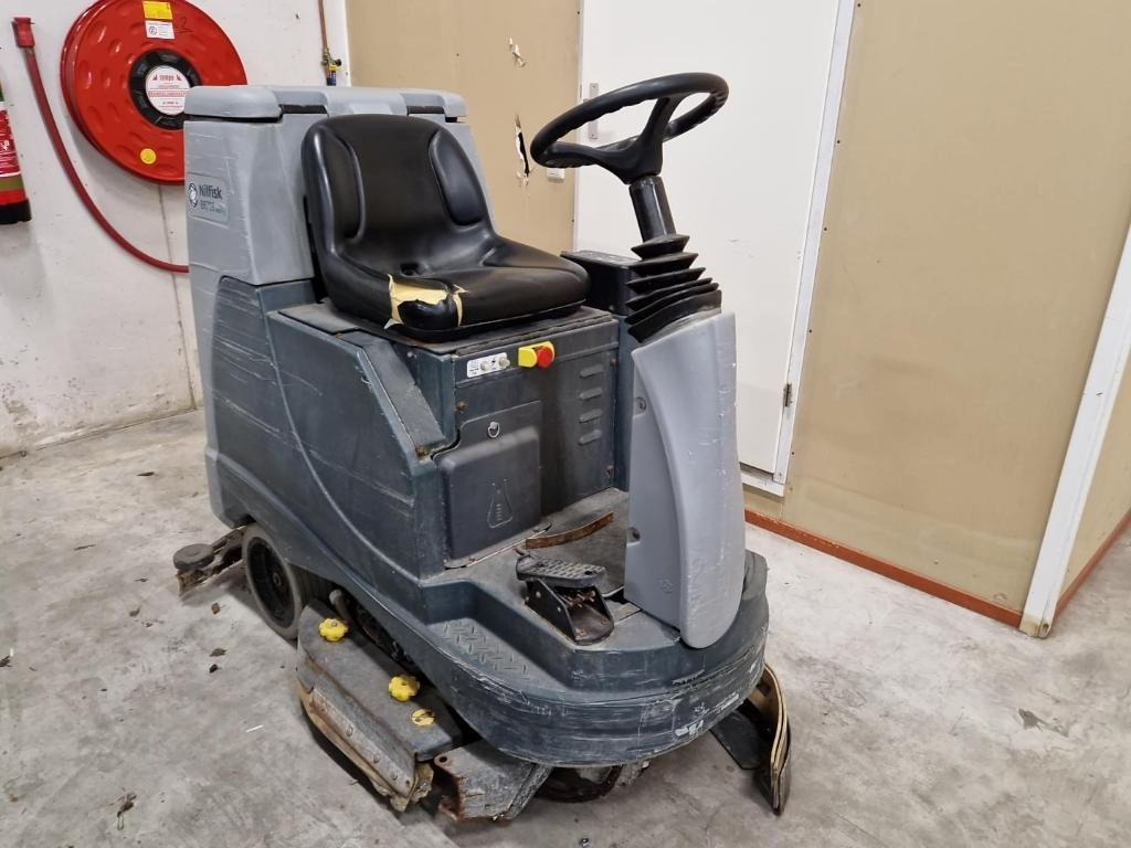 Nilfisk BR 755 Ecoflex Zit-Schrobmachine – 2015 - Puhastusmasin: pilt 2 Nilfisk BR 755 Ecoflex Zit-Schrobmachine – 2015 - Puhastusmasin: pilt 2