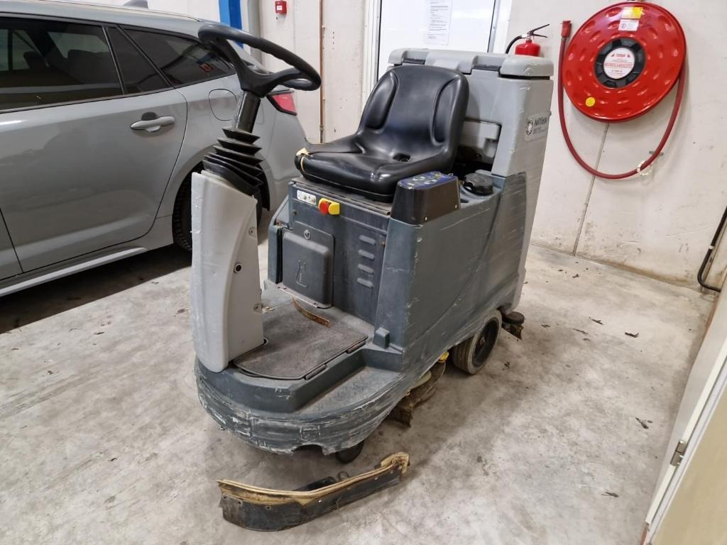 Nilfisk BR 755 Ecoflex Zit-Schrobmachine – 2015 - Puhastusmasin: pilt 1 Nilfisk BR 755 Ecoflex Zit-Schrobmachine – 2015 - Puhastusmasin: pilt 1