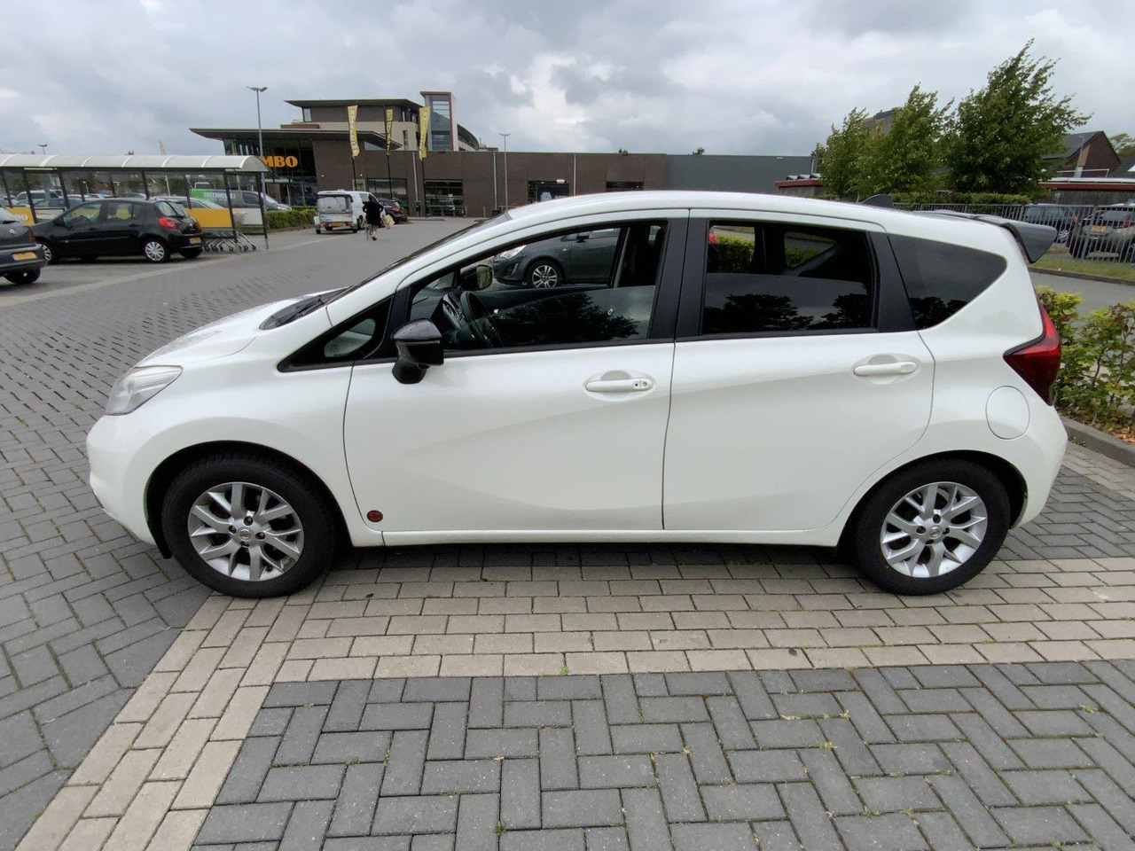 Nissan Note 1.2 Connect Edition | 4-ZTX-32 | 67.158 km | 2015 - Auto: pilt 5 Nissan Note 1.2 Connect Edition | 4-ZTX-32 | 67.158 km | 2015 - Auto: pilt 5