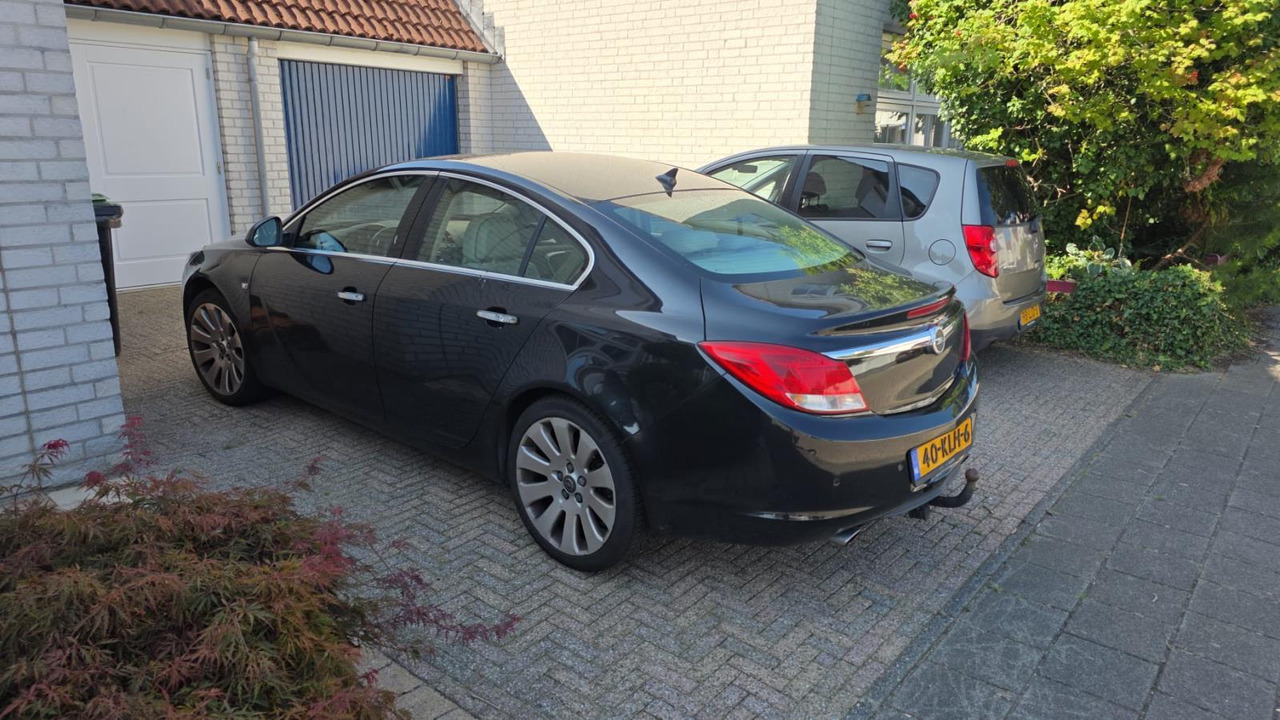 Opel Insignia 2.0 T Executive | 2010 | 179.184 km | 40-KLH-6 - Sedaan: pilt 3 Opel Insignia 2.0 T Executive | 2010 | 179.184 km | 40-KLH-6 - Sedaan: pilt 3