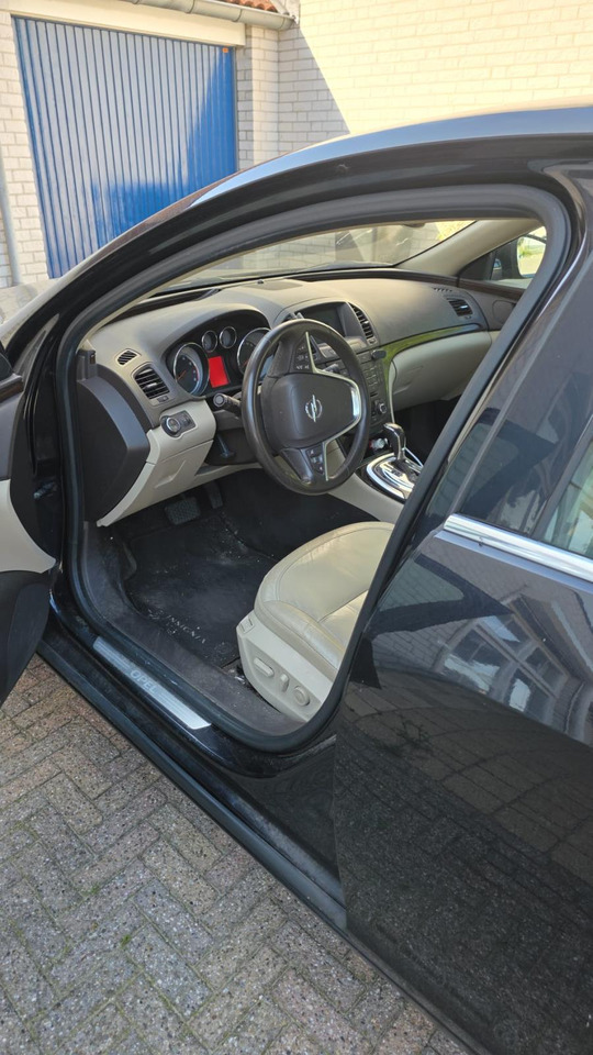 Opel Insignia 2.0 T Executive | 2010 | 179.184 km | 40-KLH-6 - Sedaan: pilt 4 Opel Insignia 2.0 T Executive | 2010 | 179.184 km | 40-KLH-6 - Sedaan: pilt 4