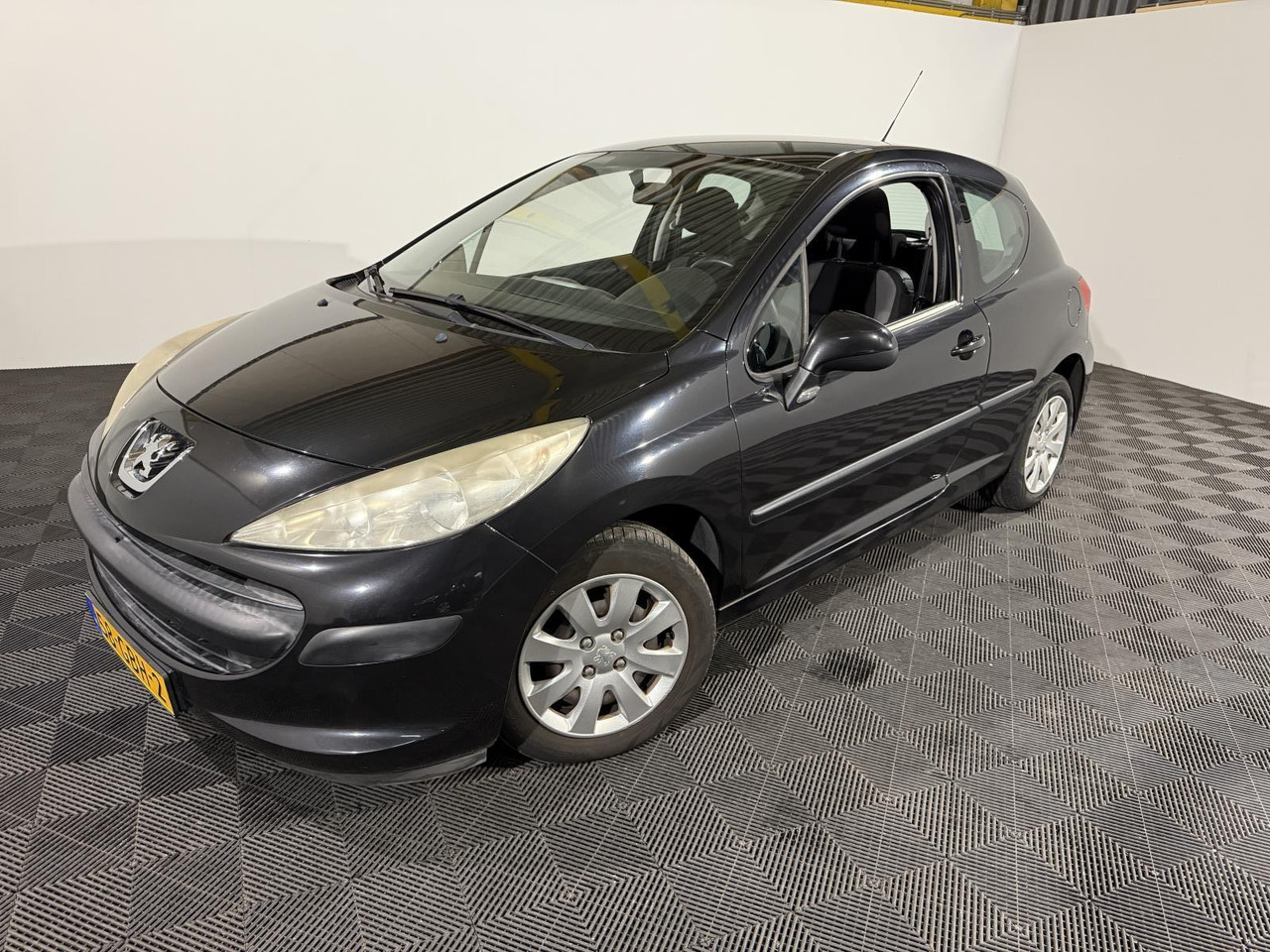 Peugeot | 207 | 1.4 VTi Cool 'n Blue | 2008 | 185.053 km | 58GBH2 | Logisch - Luukpära: pilt 1 Peugeot | 207 | 1.4 VTi Cool 'n Blue | 2008 | 185.053 km | 58GBH2 | Logisch - Luukpära: pilt 1