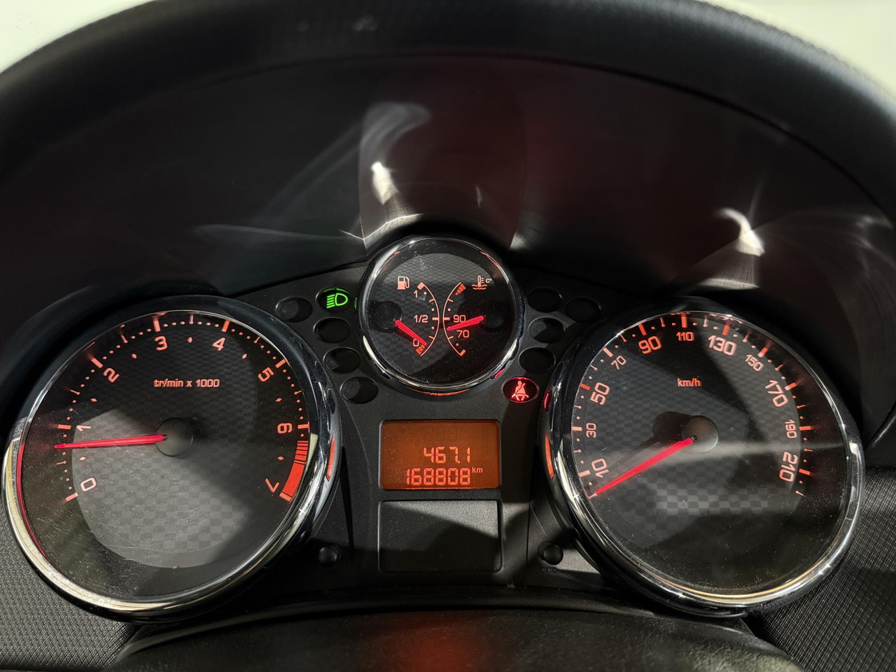 Peugeot 207 CC 1.6 VTI | 2012 | 168.808 km | H-824-FL - Auto: pilt 4 Peugeot 207 CC 1.6 VTI | 2012 | 168.808 km | H-824-FL - Auto: pilt 4