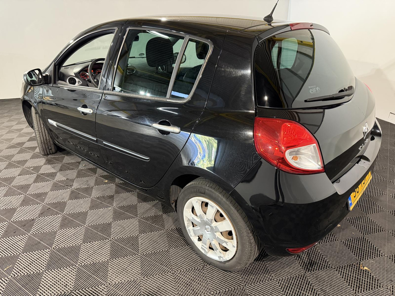 Renault | Clio | 1.2 Authentique | 2012 | 216.427 km | 56TSF7 | Logisch - Luukpära: pilt 3 Renault | Clio | 1.2 Authentique | 2012 | 216.427 km | 56TSF7 | Logisch - Luukpära: pilt 3