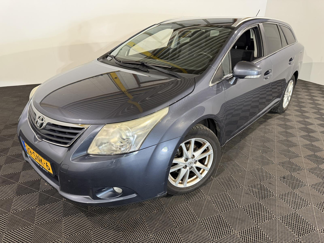 Toyota Avensis Wagon 2.0 VVTi Business | 2011 | 363.331 km | 29-SNK-6 - Universaal: pilt 1 Toyota Avensis Wagon 2.0 VVTi Business | 2011 | 363.331 km | 29-SNK-6 - Universaal: pilt 1