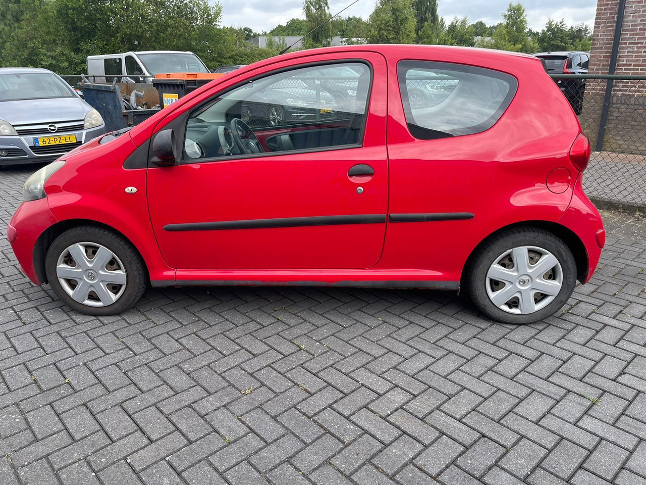 Toyota Aygo 1.0 12V 37-XF-VH - Luukpära: pilt 4 Toyota Aygo 1.0 12V 37-XF-VH - Luukpära: pilt 4