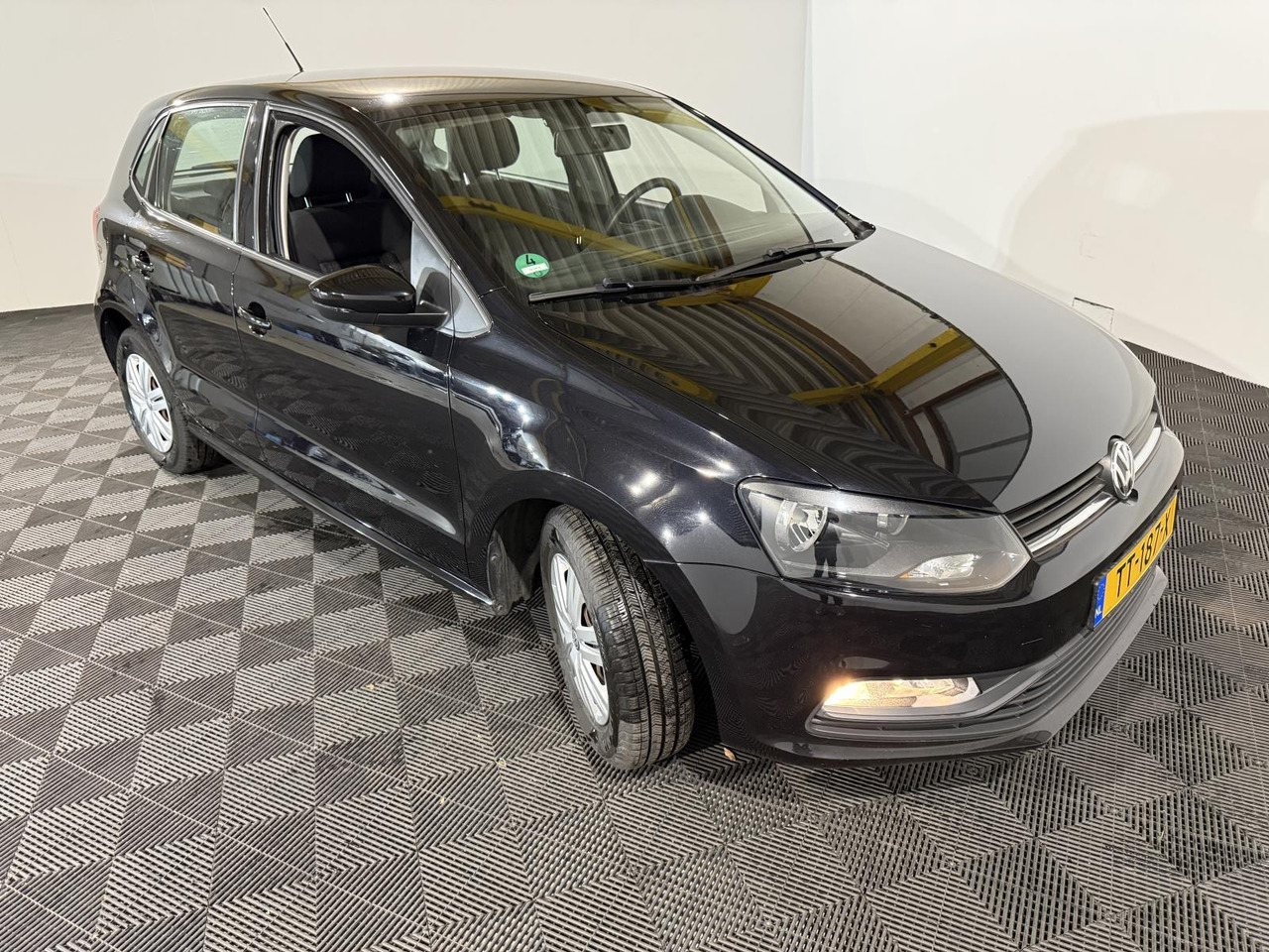Volkswagen | Polo | 1.0 Comfortline Connected Series | 2017 | 178.442 km | TT187X | Geen oordeel - Luukpära: pilt 3 Volkswagen | Polo | 1.0 Comfortline Connected Series | 2017 | 178.442 km | TT187X | Geen oordeel - Luukpära: pilt 3