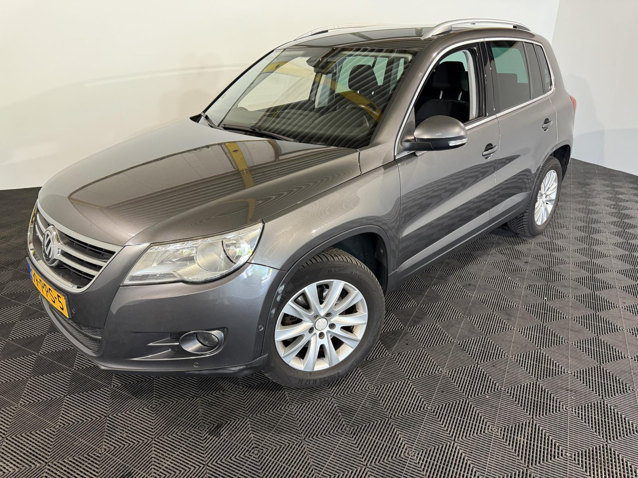 Volkswagen Tiguan 1.4 TSI Sport&Style 99-PPS-5 266.257 km - Auto: pilt 1 Volkswagen Tiguan 1.4 TSI Sport&Style 99-PPS-5 266.257 km - Auto: pilt 1