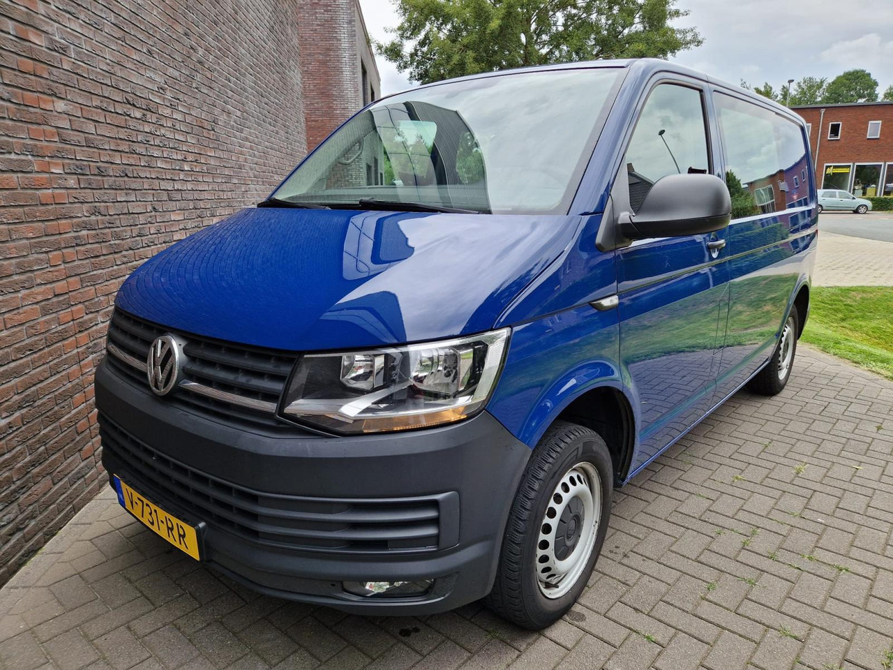 Volkswagen | Transporter | 2.0 TDI L1H1 DC Highline | 2018 | 251.292 km | V731RR | Logisch - Meeskonnaauto: pilt 1 Volkswagen | Transporter | 2.0 TDI L1H1 DC Highline | 2018 | 251.292 km | V731RR | Logisch - Meeskonnaauto: pilt 1