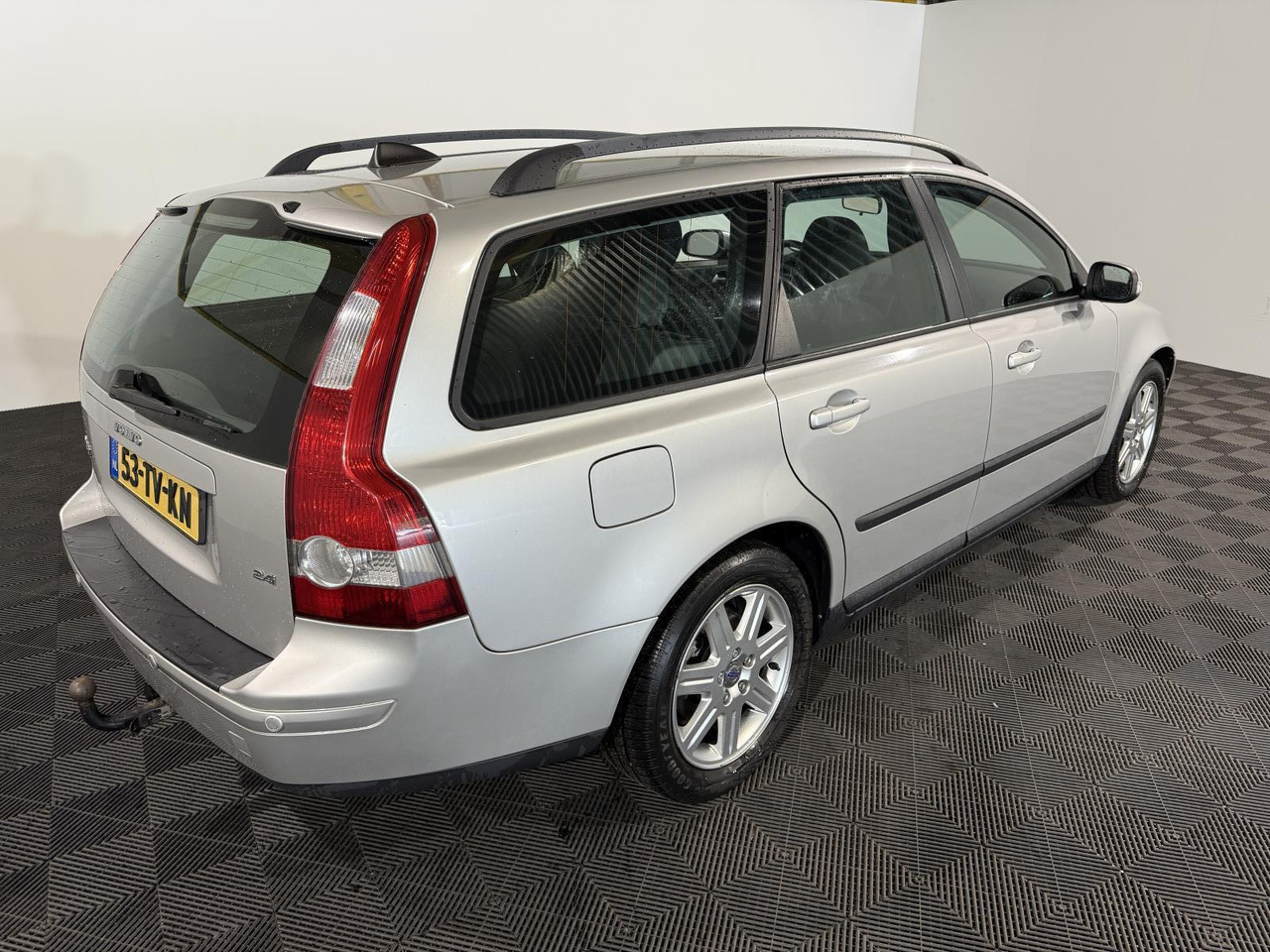 Volvo | V50 | 2.4i Kinetic | 2007 | 281.648 km | 53TVKN | Logisch - Auto: pilt 4 Volvo | V50 | 2.4i Kinetic | 2007 | 281.648 km | 53TVKN | Logisch - Auto: pilt 4
