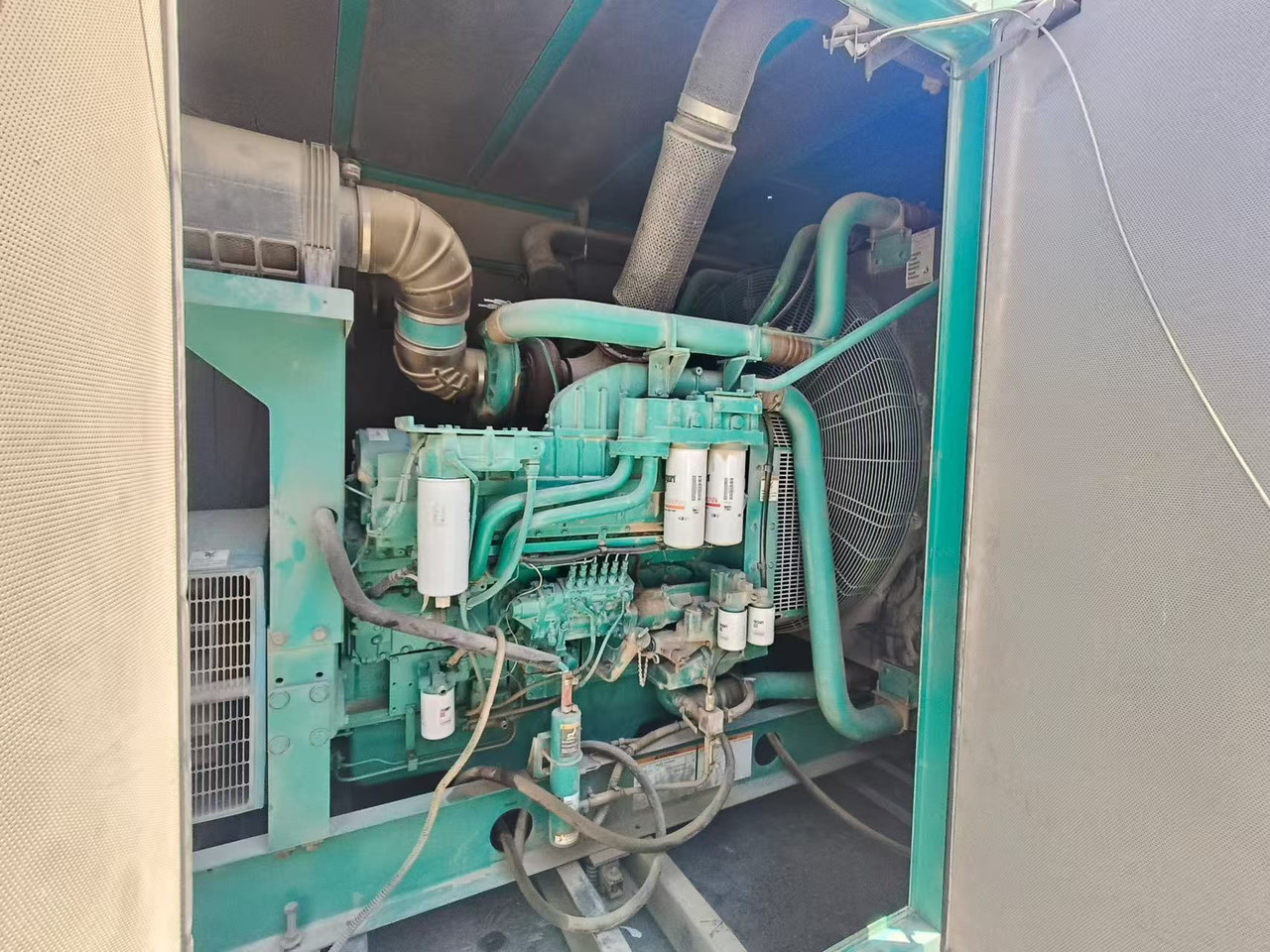 CUMMINS QST30-G4 - Generaatorikomplekt: pilt 2 CUMMINS QST30-G4 - Generaatorikomplekt: pilt 2