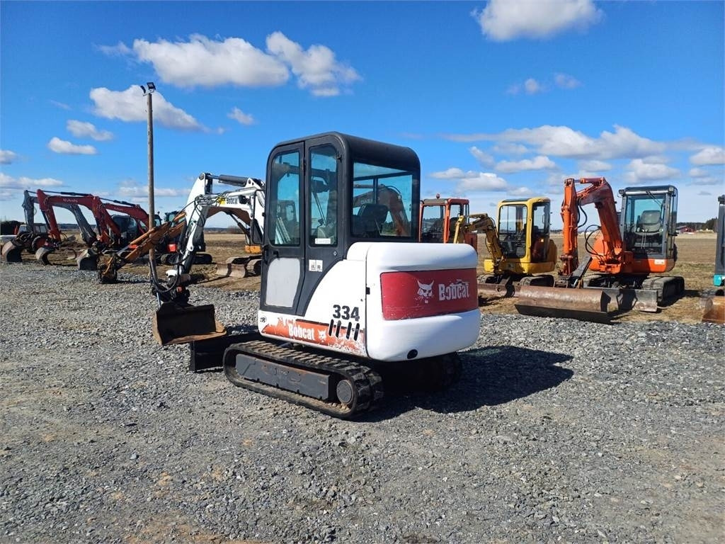 Bobcat 334 kallistajalla - Miniekskavaator: pilt 3 Bobcat 334 kallistajalla - Miniekskavaator: pilt 3
