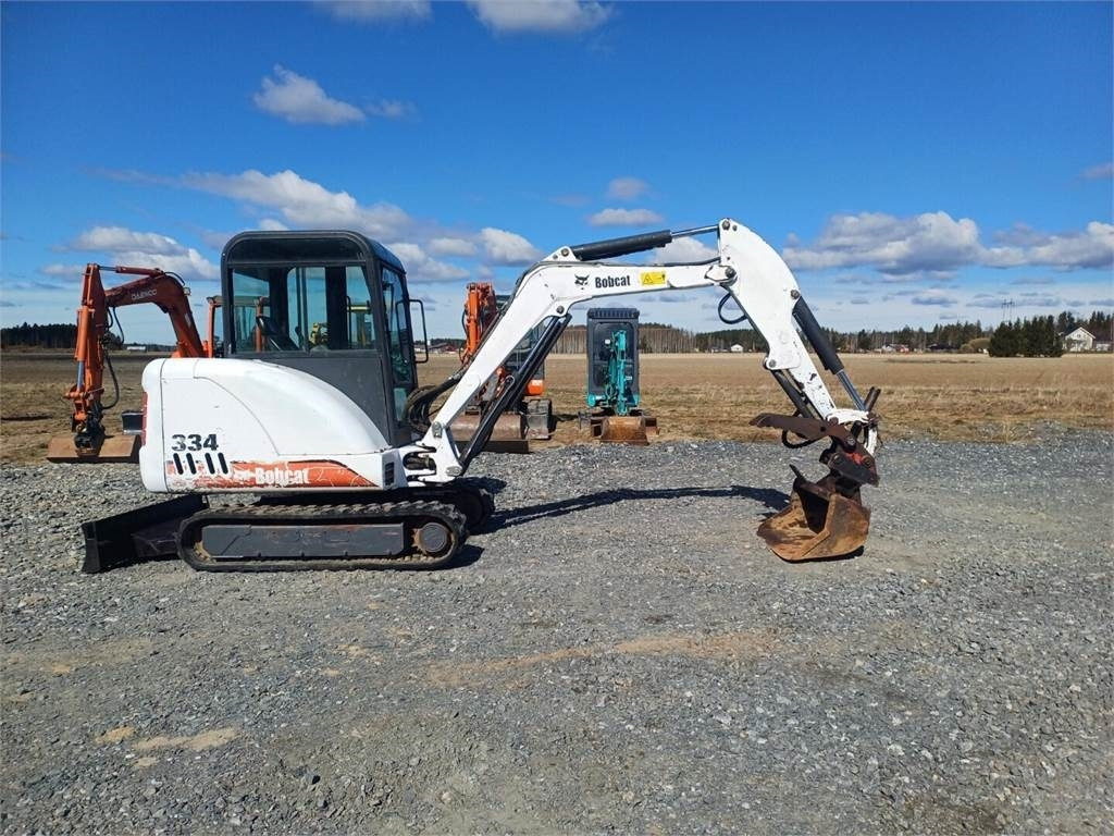 Bobcat 334 kallistajalla - Miniekskavaator: pilt 5 Bobcat 334 kallistajalla - Miniekskavaator: pilt 5