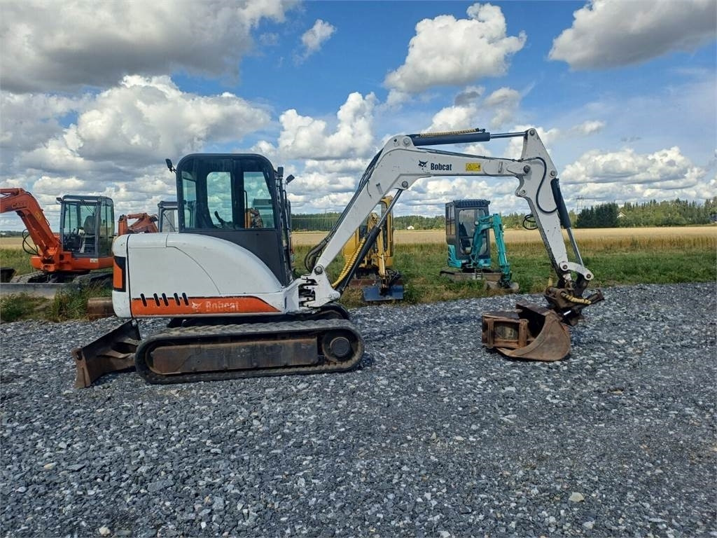 Bobcat 337D kallistajalla - Miniekskavaator: pilt 5 Bobcat 337D kallistajalla - Miniekskavaator: pilt 5