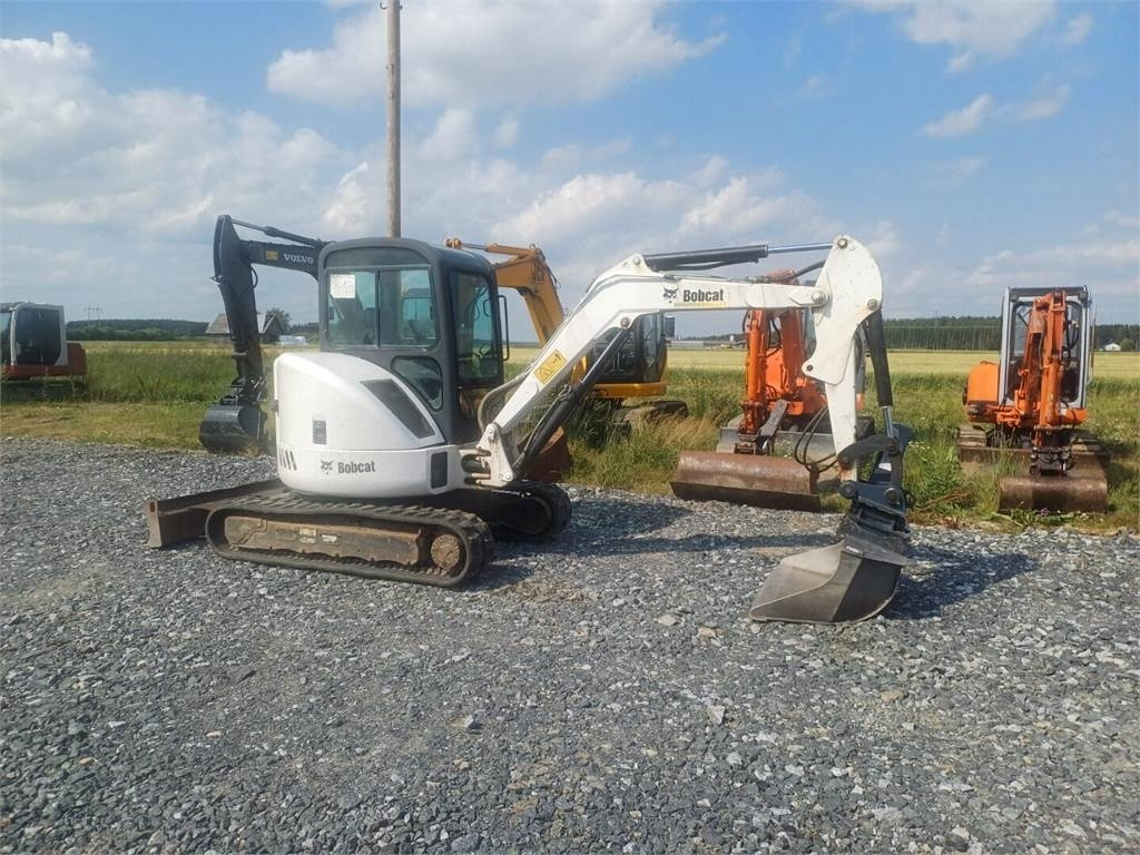 Bobcat 430hag kallistuvalla liittimellä - Miniekskavaator: pilt 4 Bobcat 430hag kallistuvalla liittimellä - Miniekskavaator: pilt 4