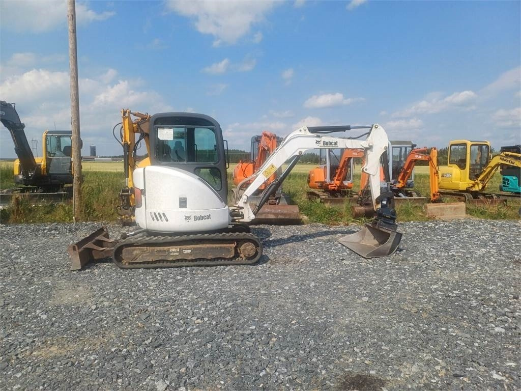 Bobcat 430hag kallistuvalla liittimellä - Miniekskavaator: pilt 5 Bobcat 430hag kallistuvalla liittimellä - Miniekskavaator: pilt 5