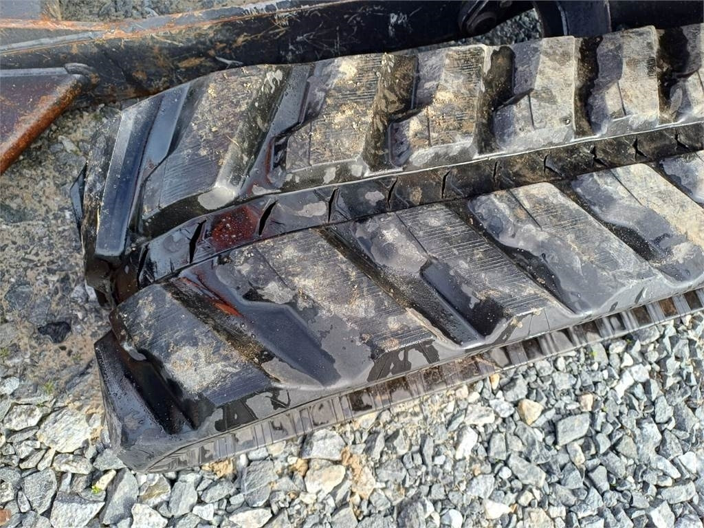Miniekskavaator Hitachi EX50 u kallistuvalla liittimellä: pilt 14