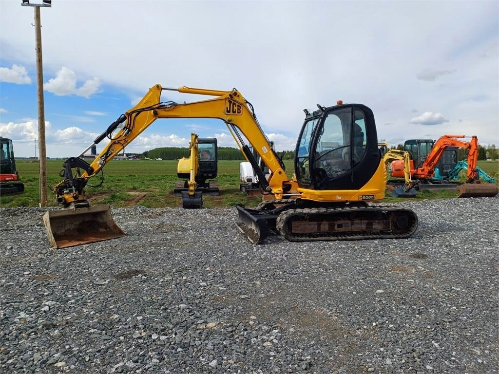 JCB 8080 pyörittäjällä - Miniekskavaator: pilt 2 JCB 8080 pyörittäjällä - Miniekskavaator: pilt 2