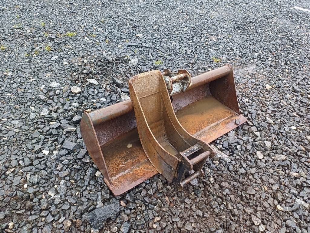 Miniekskavaator Kobelco SK17SR-3 Kallistajalla: pilt 9 Miniekskavaator Kobelco SK17SR-3 Kallistajalla: pilt 9