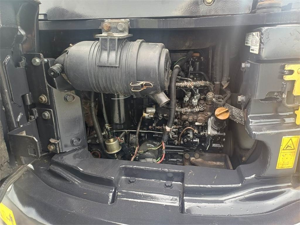 Miniekskavaator Komatsu PC50mr2 kallistuvalla liittimellä: pilt 13