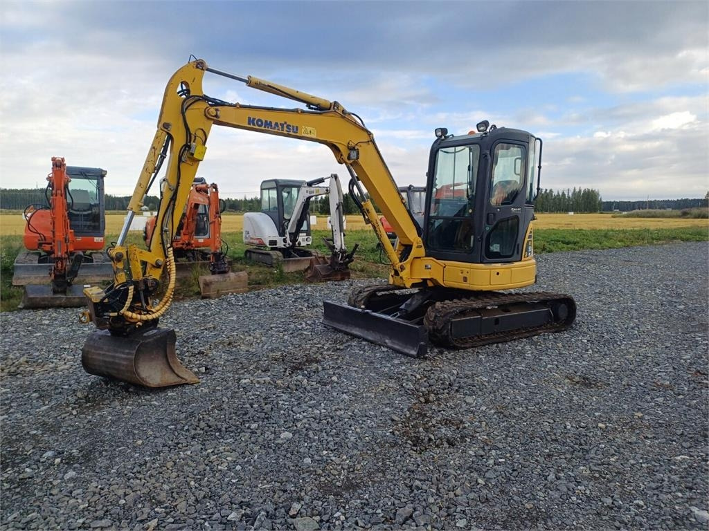Komatsu pc50mr-2 Engcon pyörittäjällä  - Miniekskavaator: pilt 1 Komatsu pc50mr-2 Engcon pyörittäjällä  - Miniekskavaator: pilt 1