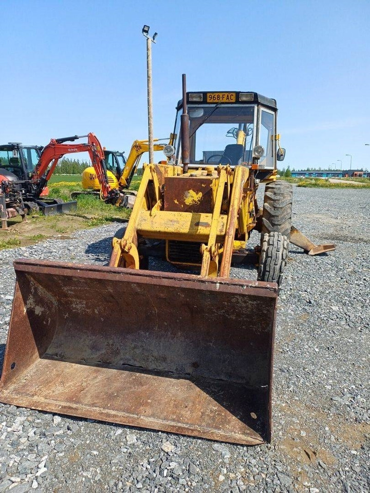 Massey Ferguson 50B traktorikaivuri - Ekskavaator-laadur: pilt 4 Massey Ferguson 50B traktorikaivuri - Ekskavaator-laadur: pilt 4