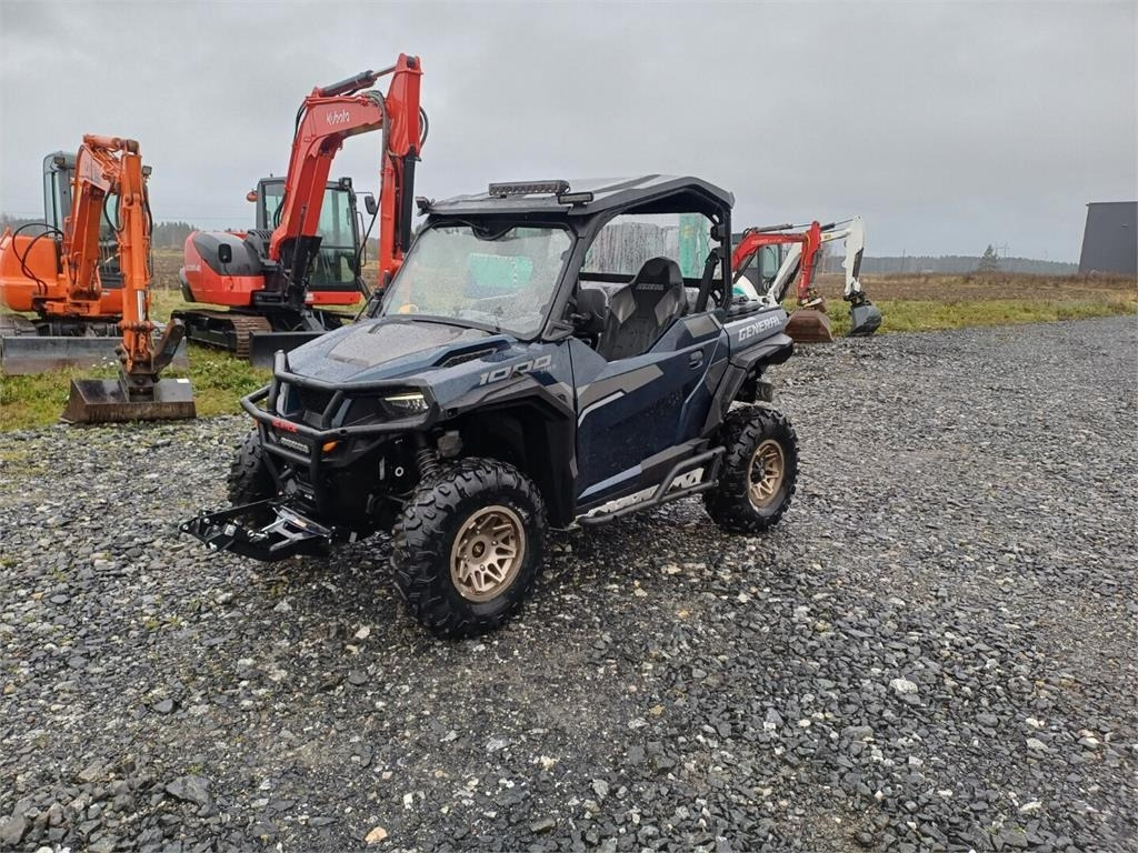 Polaris General 1000 4x4 - Traktor: pilt 1 Polaris General 1000 4x4 - Traktor: pilt 1