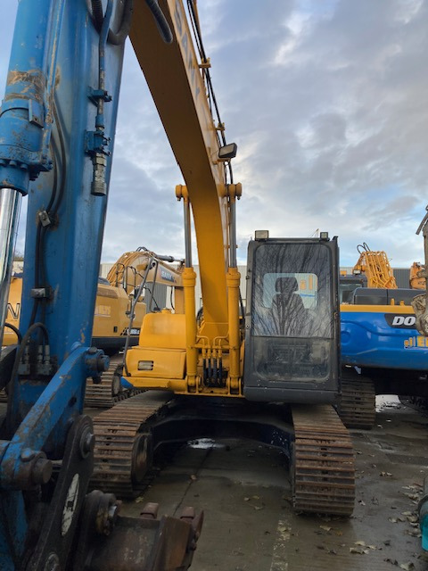 PELLE SUR CHENILLES SANY SY 135 C - Lintekskavaator: pilt 4 PELLE SUR CHENILLES SANY SY 135 C - Lintekskavaator: pilt 4