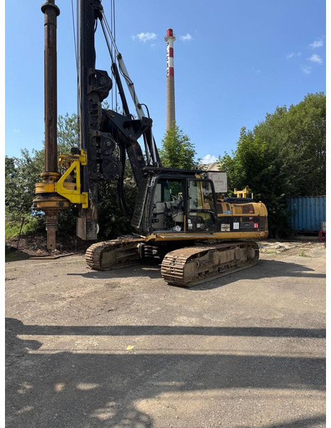 Delmag RH 12 - Puurimisplatvorm: pilt 1 Delmag RH 12 - Puurimisplatvorm: pilt 1